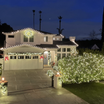 Holiday Lighting Installers in Los Angeles